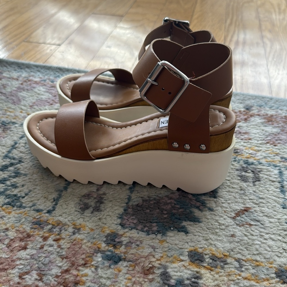 Steve Madden Keanu Platform Sandals - Picture 4 of 5